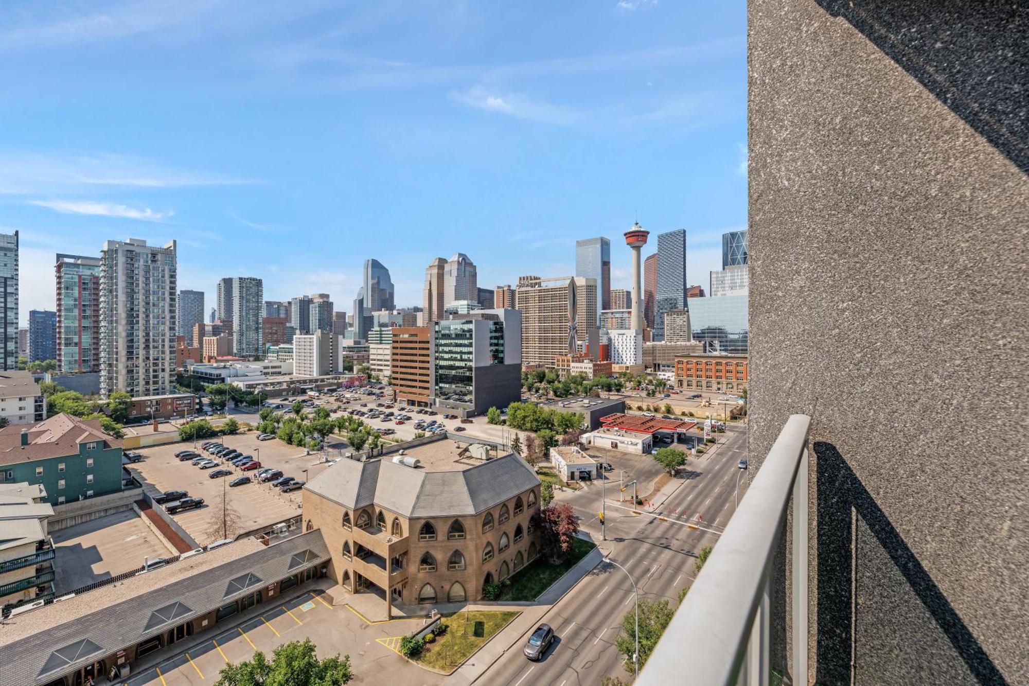 Heart Of Downtown Calgary Spacious Luxury Condo With Stunning Views And Premium Amenities Luaran gambar